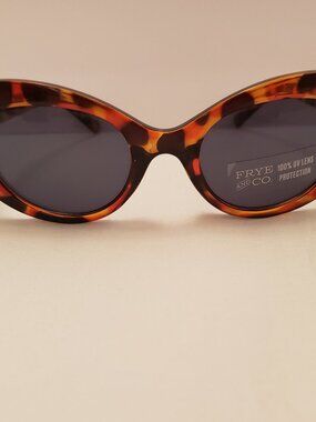 Frye & Co. Oval Cat Eye Tortoise Shell Sunglasses Brown Black New